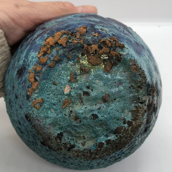 Old Raku small textured turquoise and grey jar from south of Kyoto Japan - Picture 5 of 9